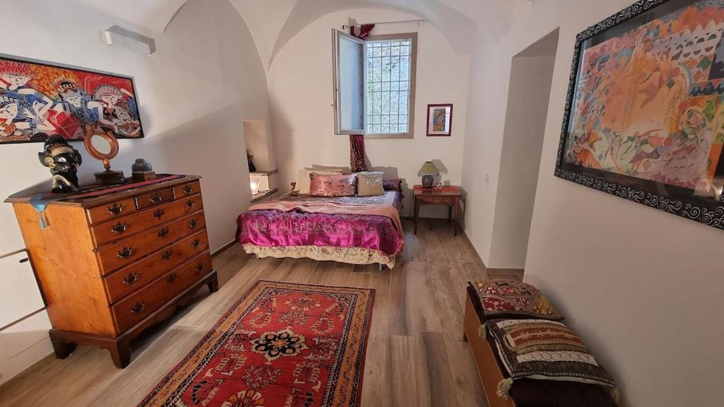 Beautifully Restored Romantic Apartment In The Centre Of Historic Dolcedo Esterno foto